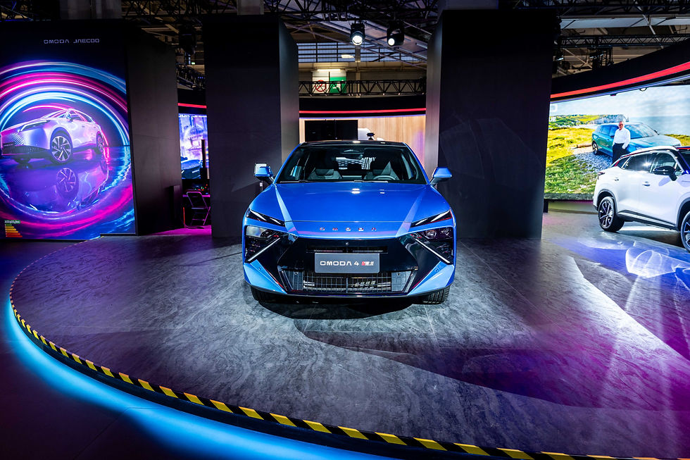 OMODA 4 HEV at the Paris Motor Show 2026